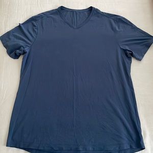 Mens XL Lululemon T-shirt